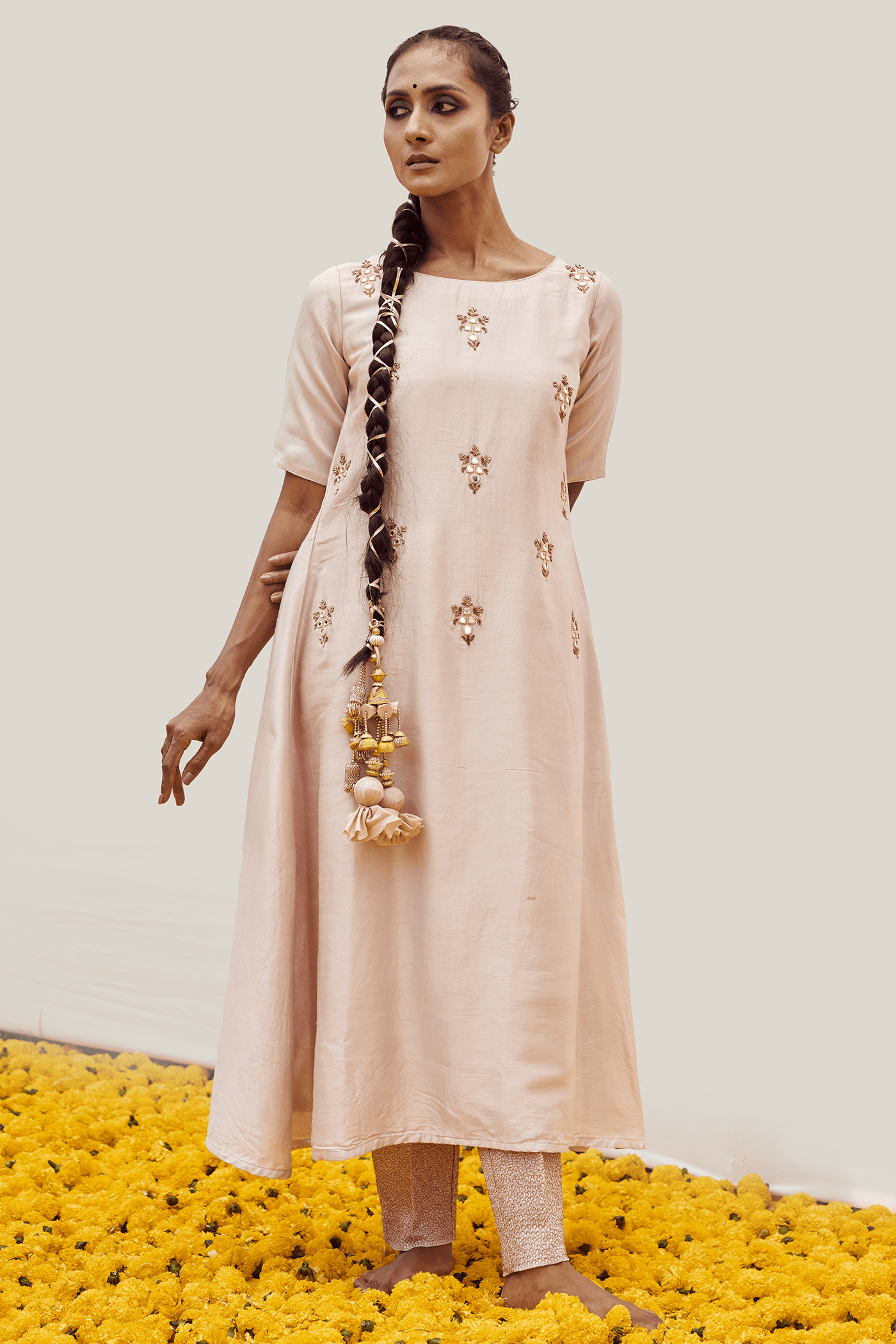 Craftsmanship detail — Dusky Pink Embroidered kurta set